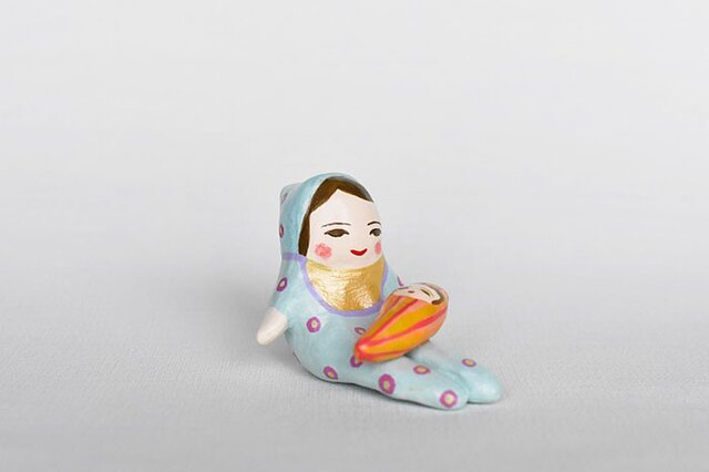 赤ちゃんがのっかったひとの画像1枚目