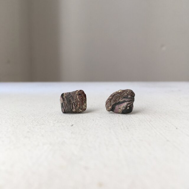 土の装身具 石Cの画像1枚目