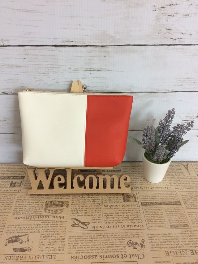 30%off 2,160→1,512 PVCレザー バイカラーが大人可愛いシンプルデザインのポーチ