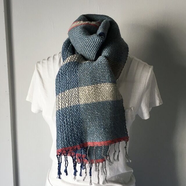 【ウール&シルクカシミヤ:秋冬】ユニセックス:手織りマフラー "Blue & Gray 4"の画像1枚目