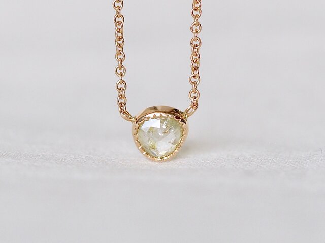 Free Form Light Yellow Diamond Necklaceの画像1枚目