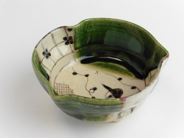 織部 洲浜向付 | iichi 日々の暮らしを心地よくするハンドメイドや