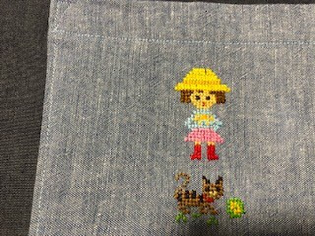 １点限定 レッスンバッグ クロスステッチ刺繍 女の子と猫 通園通学 Iichi ハンドメイド クラフト作品 手仕事品の通販