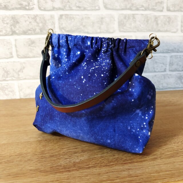 バネ口金ポーチ*宇宙