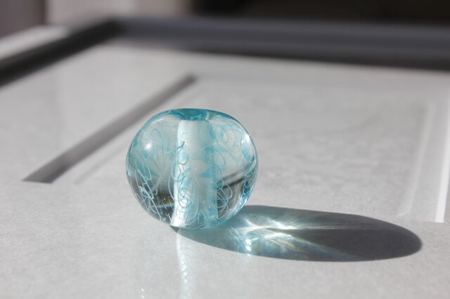 蜻蛉玉 ー風雅ー 白群 〈2017-68〉 | iichi 日々の暮らしを心地よく