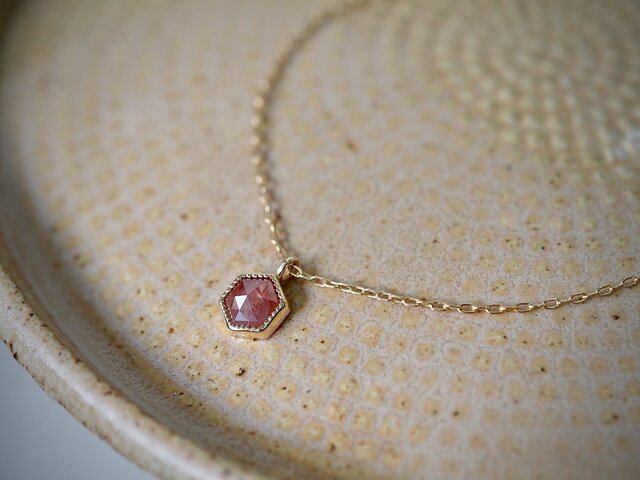Smoky Berry Diamond Necklaceの画像1枚目