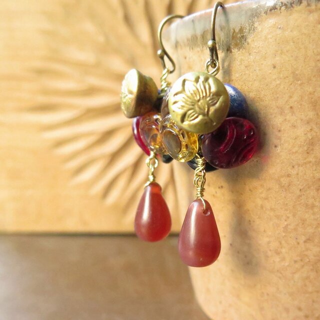 アンティーク　ボタン＆ウェディングビーズ　mix　ピアス＆イヤリング　百世 momotose （西）