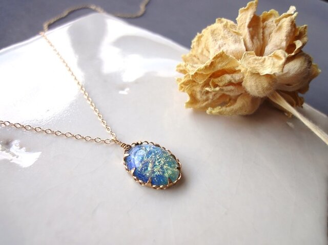 Vintage Stone Necklace■Oval■Blue Green Glitterの画像1枚目