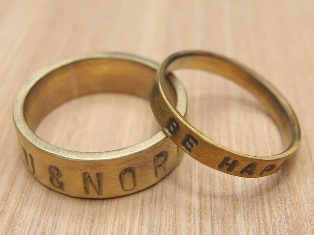 真鍮刻印リング 6ミリ幅 文字入れ | iichi 日々の暮らしを心地よくする