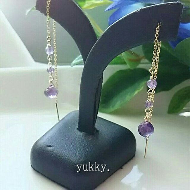 宝石質アメジストAAA(トンガリドロップ)＊14kgfアメリカンピアス