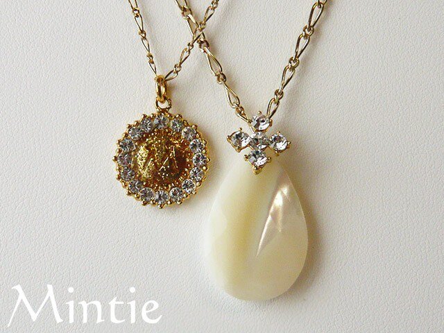 【SALE】クロス&ドロップ ネックレス(ラインストーン)の画像1枚目