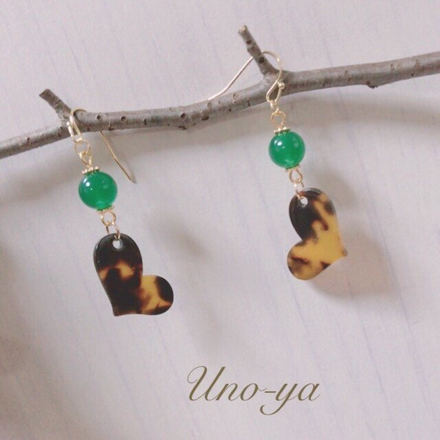 ［14kgf］グリーンオニキス＆ハートピアス