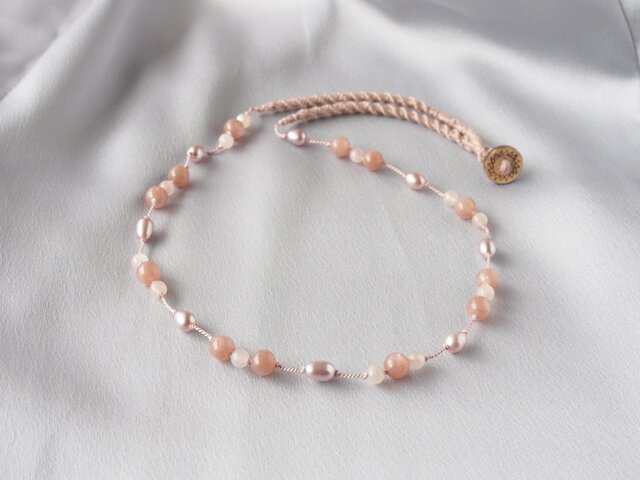 Peach Shine Necklaceの画像1枚目