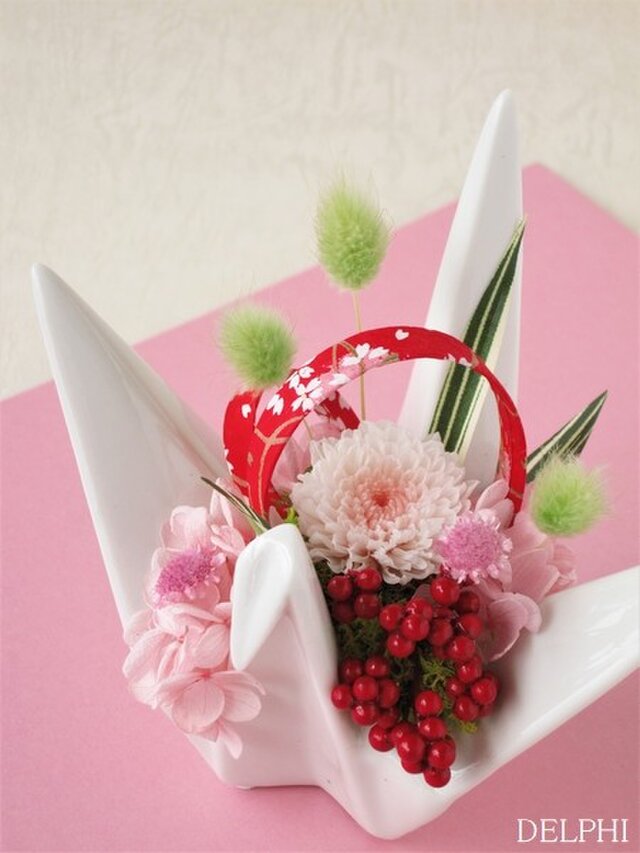 折り鶴アレンジメント 花器ホワイト プリザーブドフラワー 和風アレンジメント お祝い ギフト Iichi ハンドメイド クラフト作品 手仕事品の通販