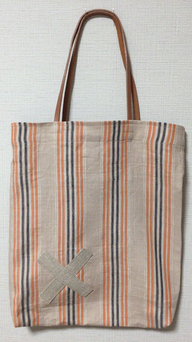 麻のトートバックの画像1枚目