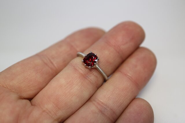 天然レッドスピネル指輪 | iichi 日々の暮らしを心地よくする