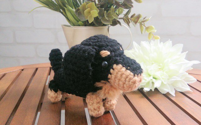 ダックスフント（黒）☆あみぐるみ☆ 編みぐるみ 干支 戌 | iichi 日々