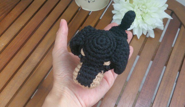 ダックスフント（黒）☆あみぐるみ☆ 編みぐるみ 干支 戌 | iichi 日々