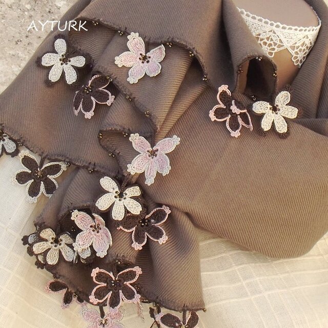 【受注製作】レースの花付き パシュミナストール「桜／2辺」ココア