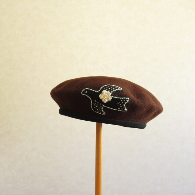 鳥さんアップリケのウールベレー　ブラウン