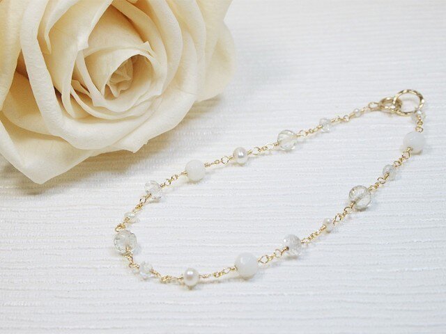K10/14KGF white ice ブレスレットの画像1枚目