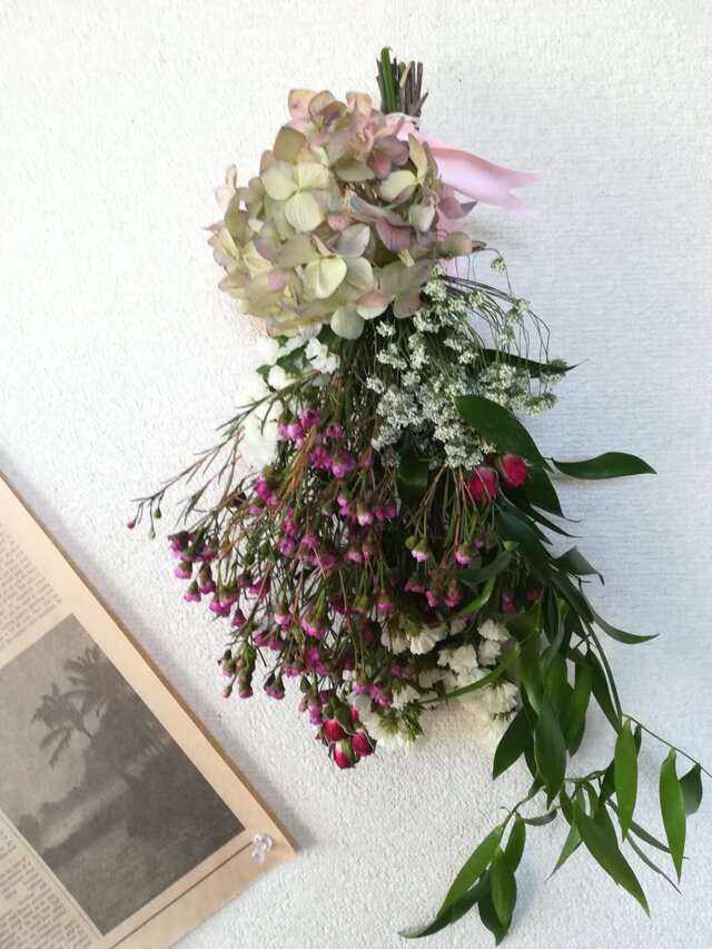 [送料無料]ドライフラワーリースあじさいと柳と、