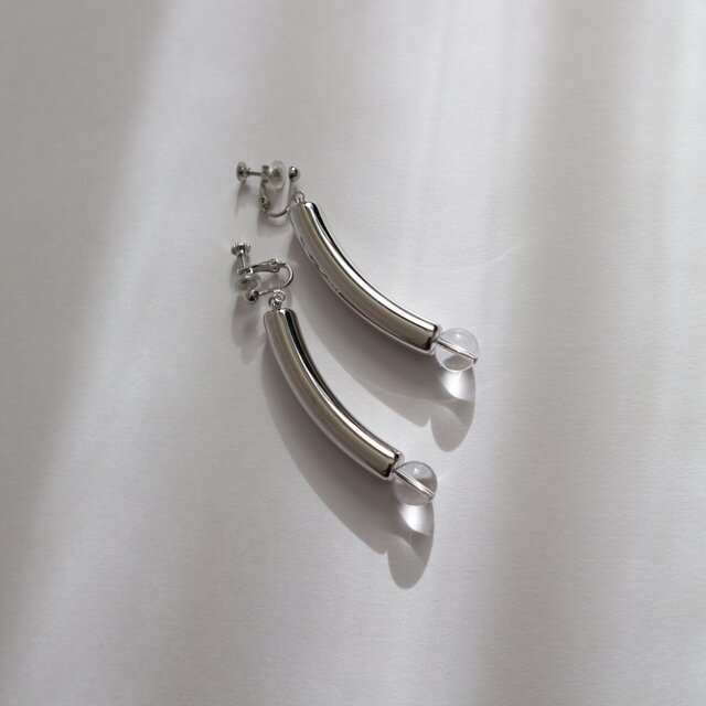 Metal long earring(pierce)~SILVER~の画像1枚目