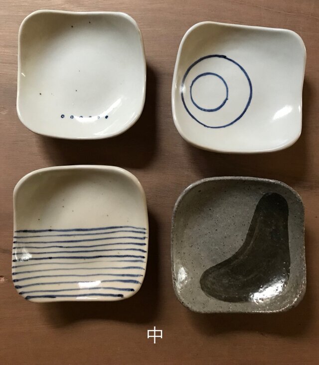 足付き皿(中)の画像1枚目