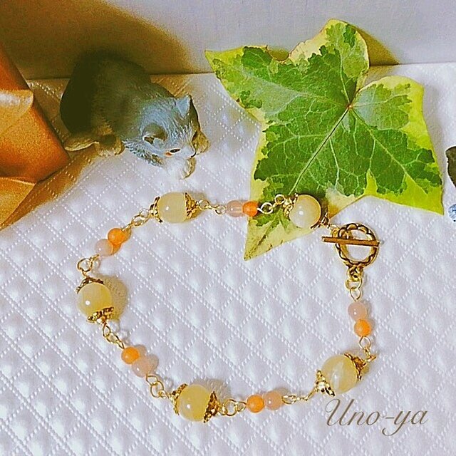 ［春色］アラゴナイトのふんわりブレスレット