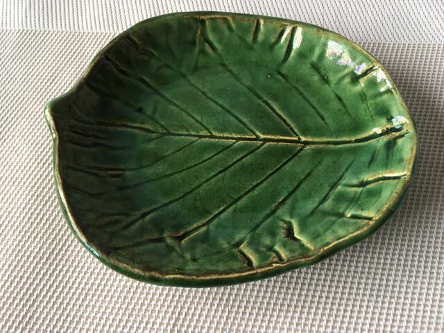 木の葉皿(織部)の画像1枚目