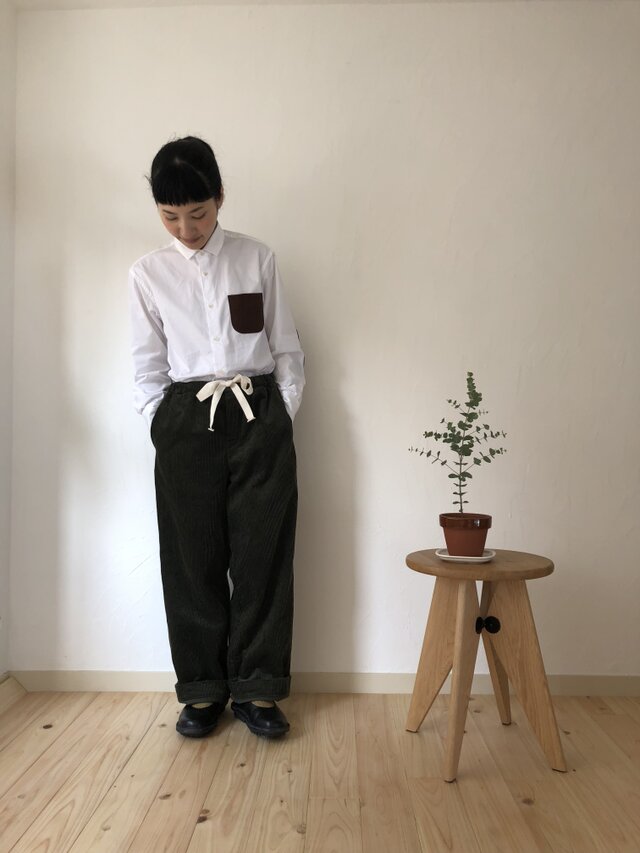 お仕立て承ります♪ 』コーデュロイパンツ カーキ | iichi ハンドメイド・クラフト作品・手仕事品の通販