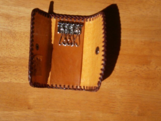 レザーカービングの本革（牛革）キーフォルダー3点セット