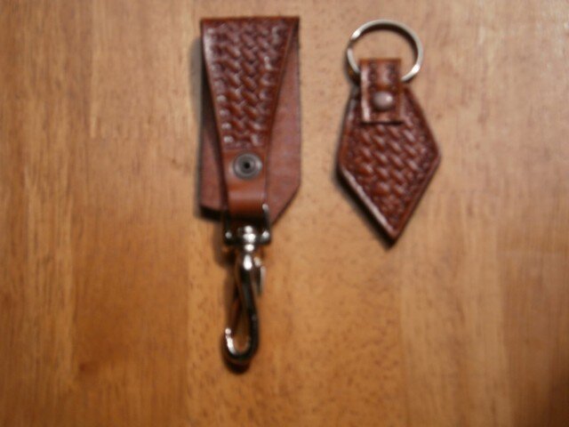 レザーカービングの本革（牛革）キーフォルダー3点セット | iichi