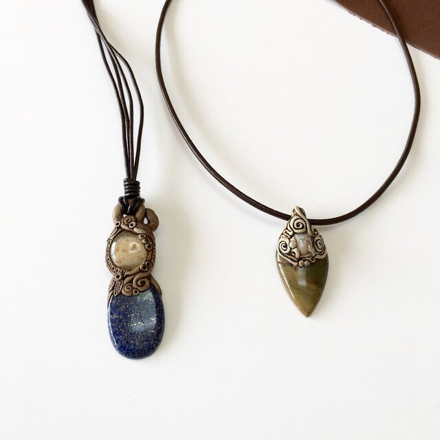 天然石とポリマークレイのレザーネックレス【ショート2】 かさい ハンドメイド通販 iichi（いいち）