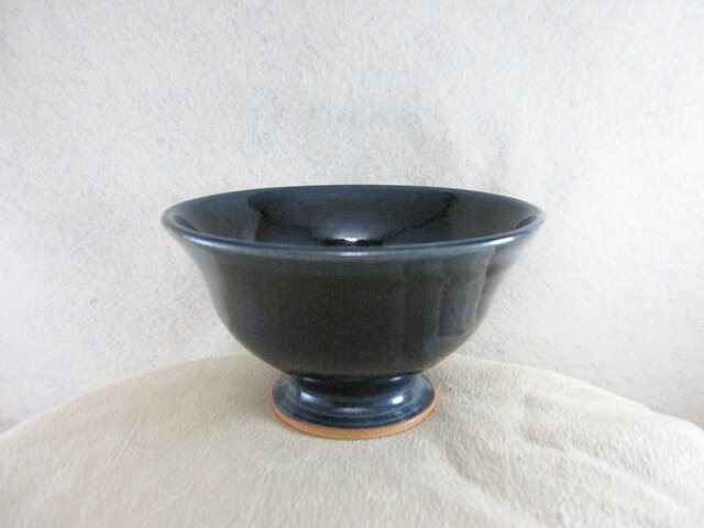 陶器ご飯茶碗(やや大)ルリ釉の画像1枚目