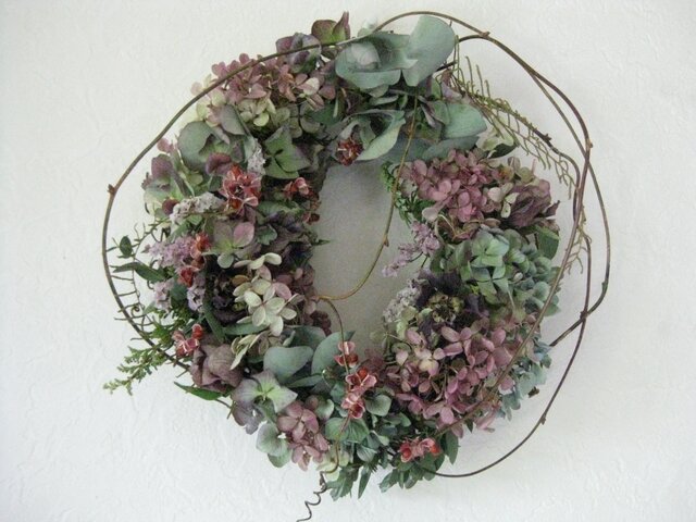 2.秋色水無月オーバルリース 再出品2月のオーバルリース | iichi 日々の暮らしを心地よくする