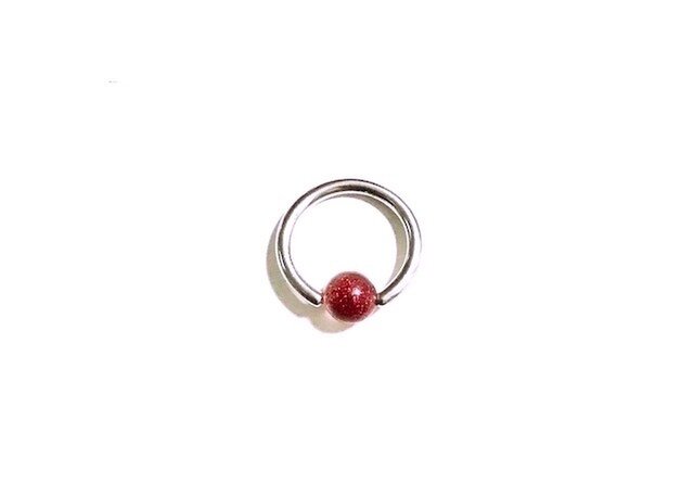 ビーズリング5 RED (ピアス)の画像1枚目