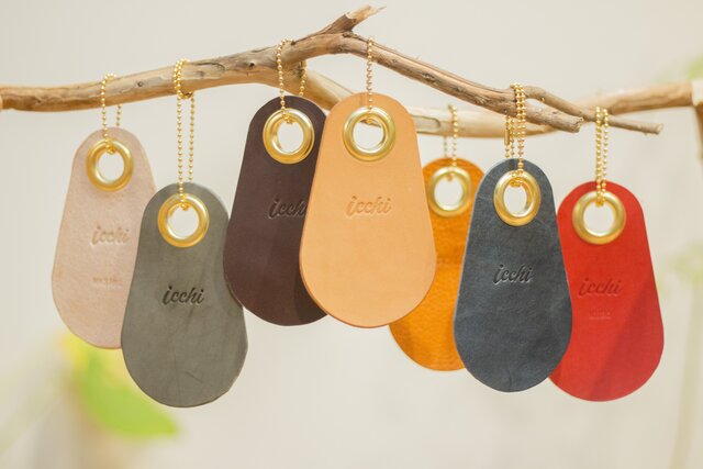 ネーム刻印OK♪》レザーのタグ＆バッグチャーム | iichi 日々の