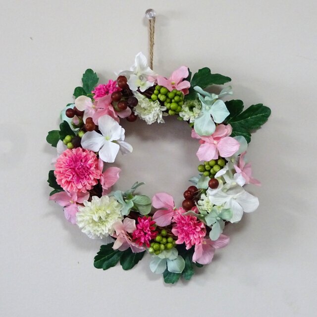 マムと紫陽花のリースの画像1枚目