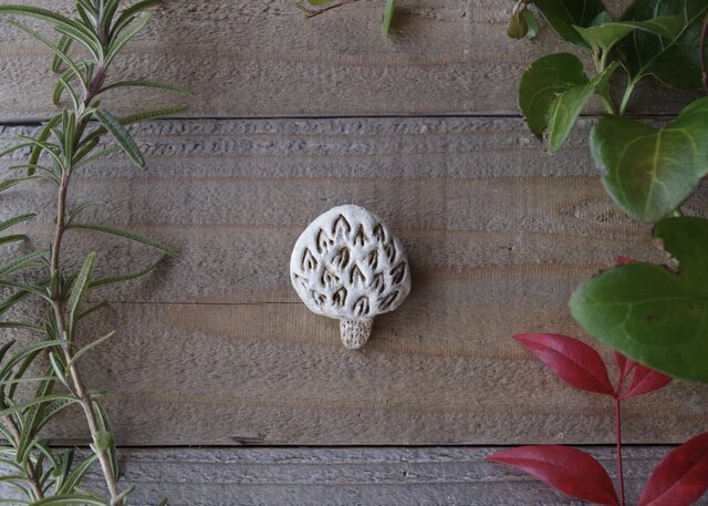 木のブローチ (tree broach)の画像1枚目