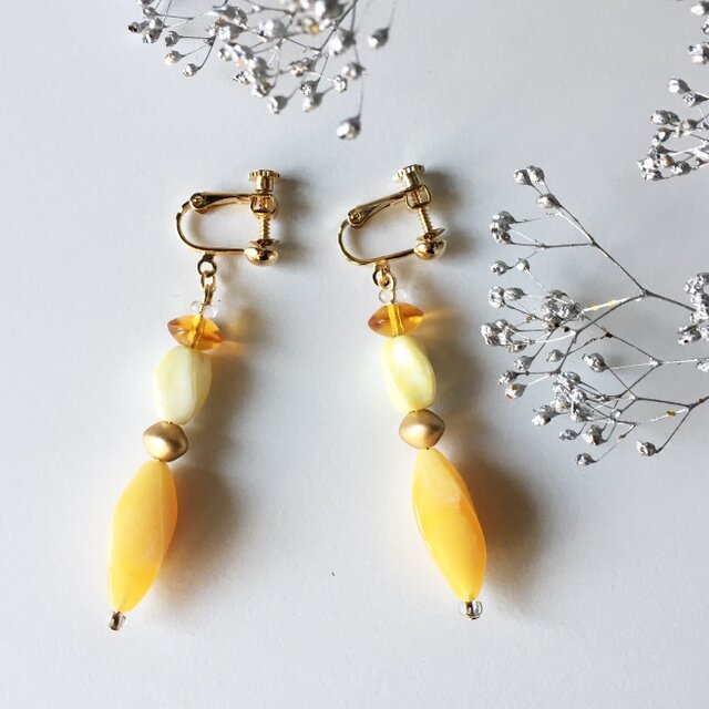 Yellow & color mixイヤリング/ピアスの画像1枚目
