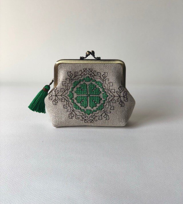 四葉のクローバー(緑色）＊＊＊ 10センチがま口