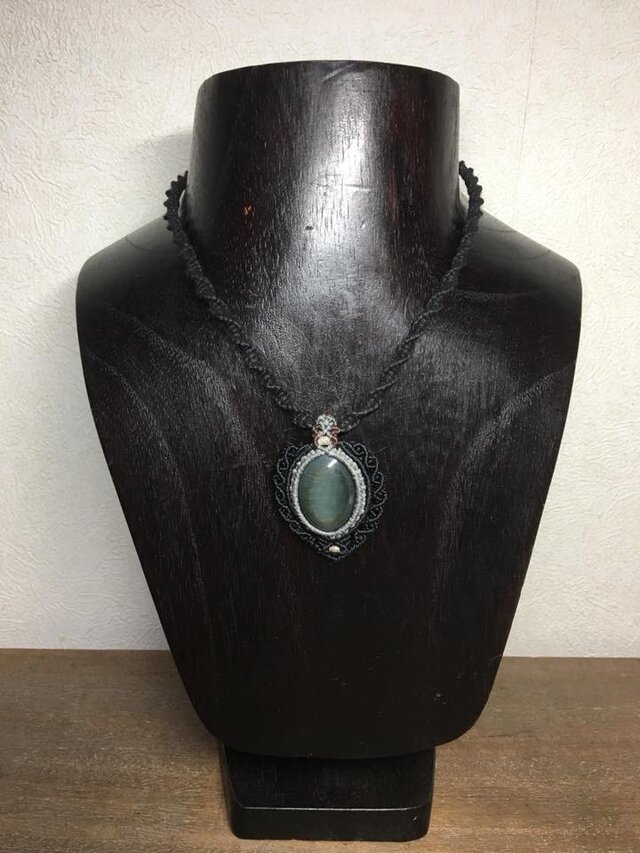 レインボーオブシディアン・マクラメヘンプネックレス