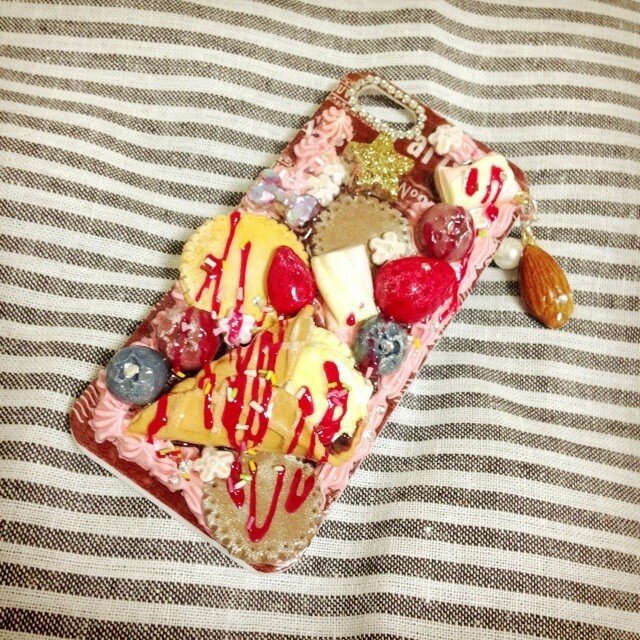 スイーツデコ iPhoneケースの画像1枚目