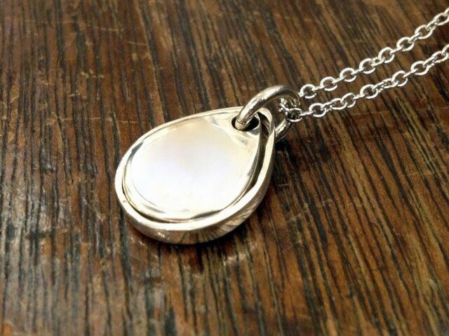 香りの器”アロマロケットペンダント” | iichi 日々の暮らしを