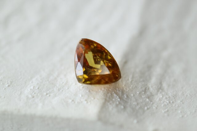 スフェーン指輪 | iichi 日々の暮らしを心地よくするハンドメイドや