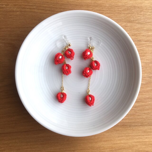 flower earring /pierce【red】の画像1枚目