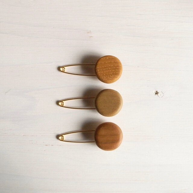 木のストールピン　○