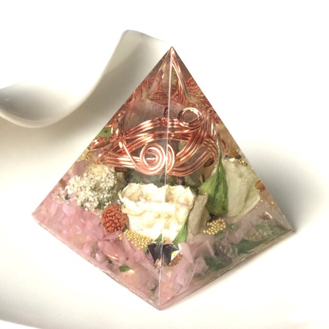 ピンクの薔薇とカメオのオルゴナイト♡ 女王のカメオネイルカラー｜COLORROSEの口コミ - お風呂で落とせる