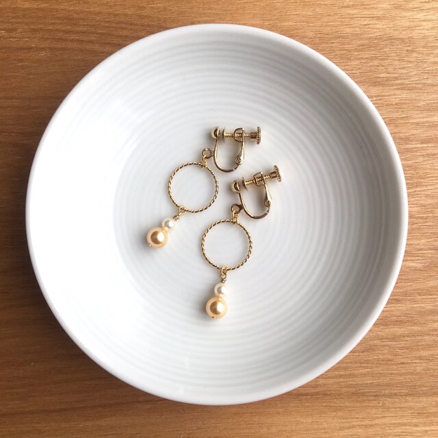 crystal pearl earring /pierceの画像1枚目